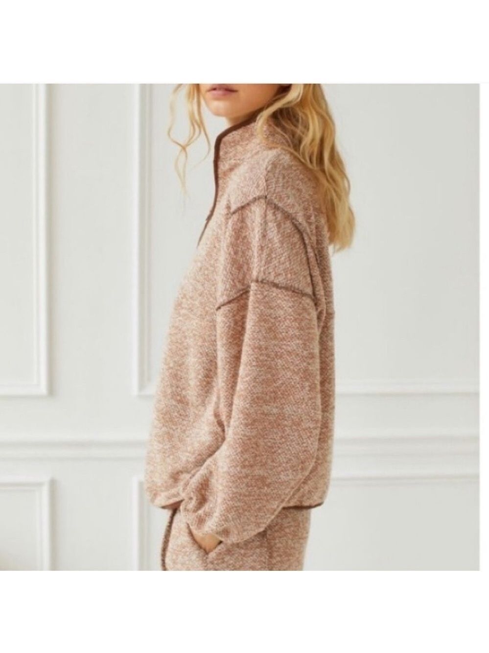Out From Under Urban Outfitters Oversized Brooke Quarter Zip Pull over Medium - Picture 6 of 9